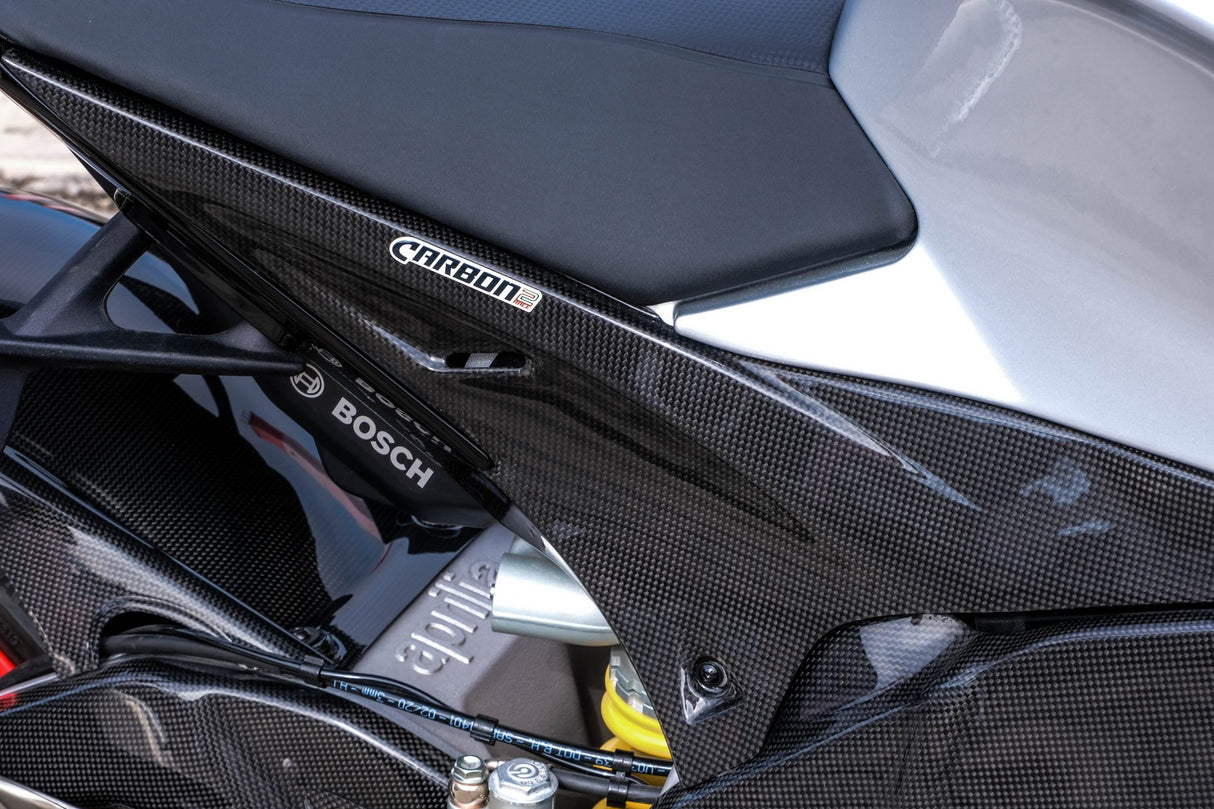 APRILIA RSV4 2009-2020 Carbon Fiber Under Tank Panels
