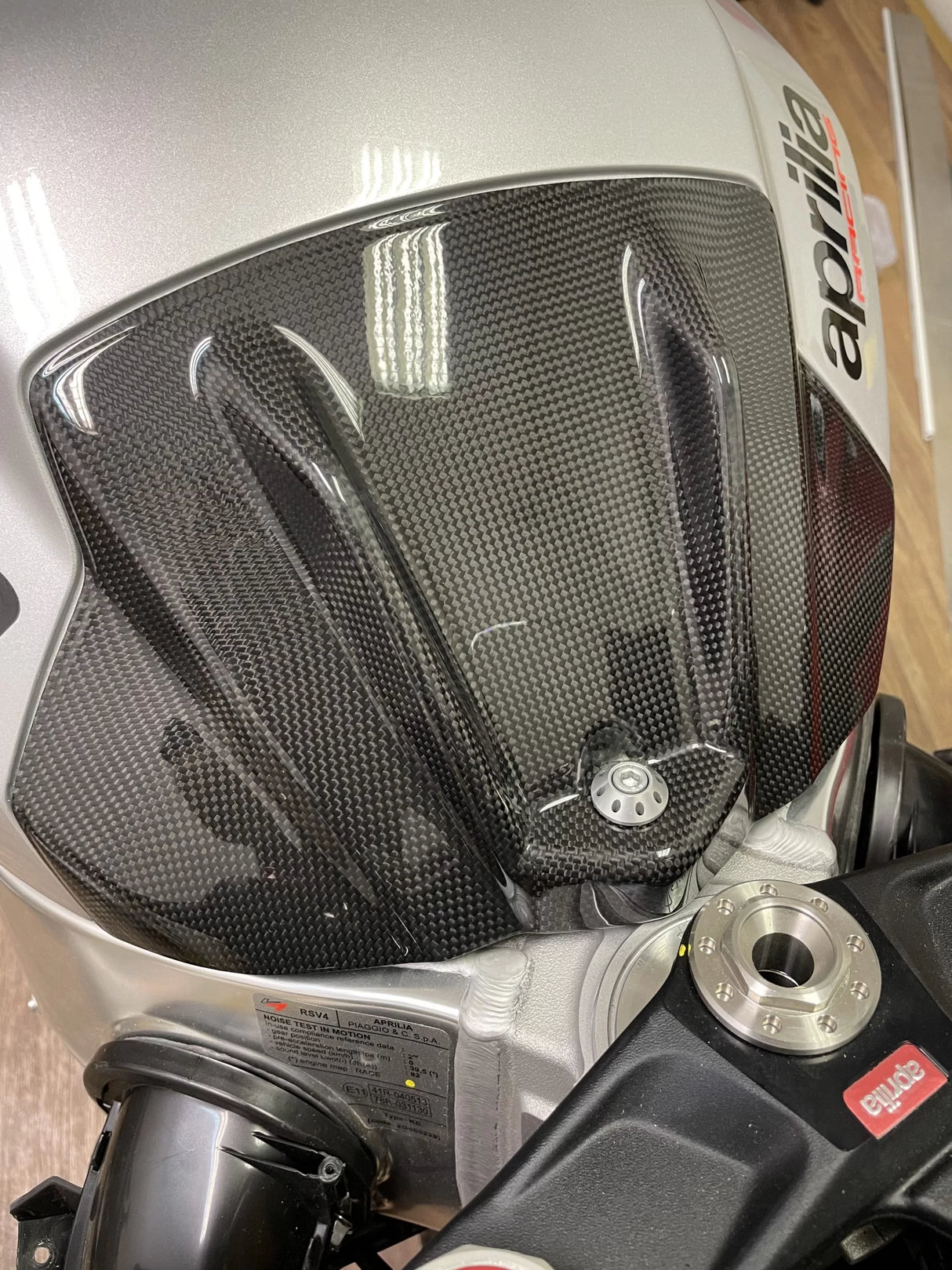 APRILIA Tuono V4 1000 / 1100 RR 2013-2020 Carbon Fiber Airbox Cover