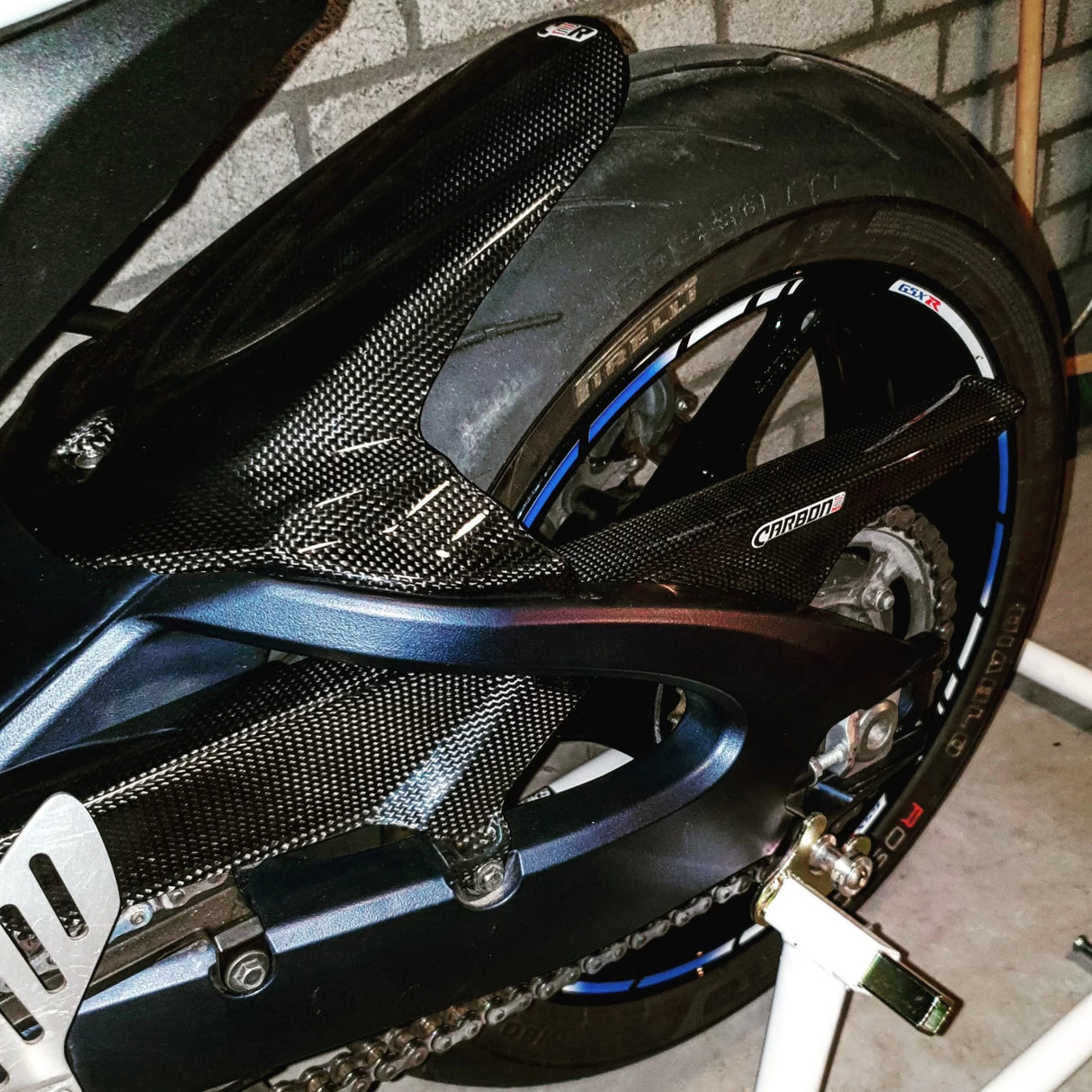 SUZUKI GSX-R 600-750 2011-2024 Carbon Fiber Chain Cover