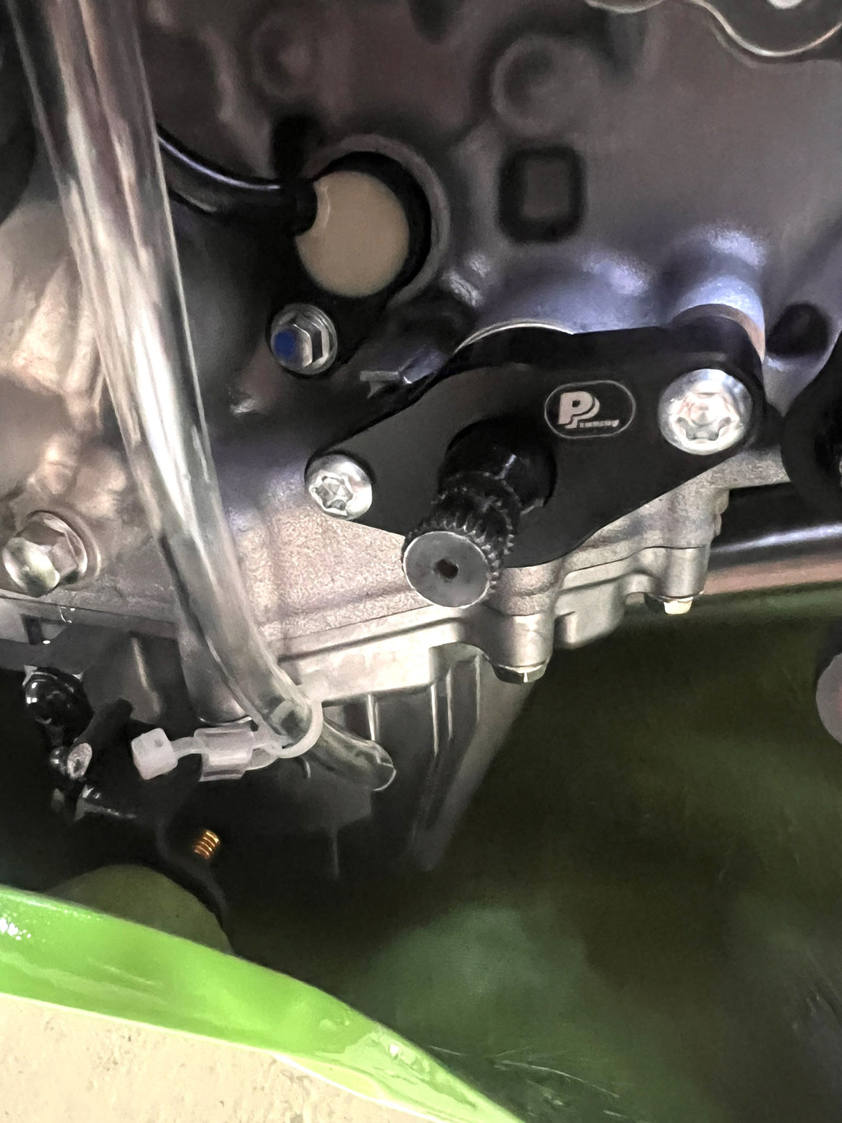 Shift Spindle Holder Ninja ZX-4RR 2023+