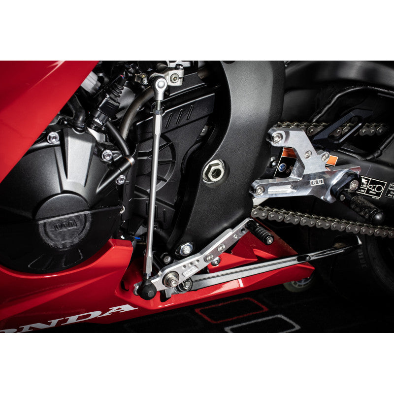 REAR SET KIT PERFORMANCE DRT33 CBR 1000RR 2024+