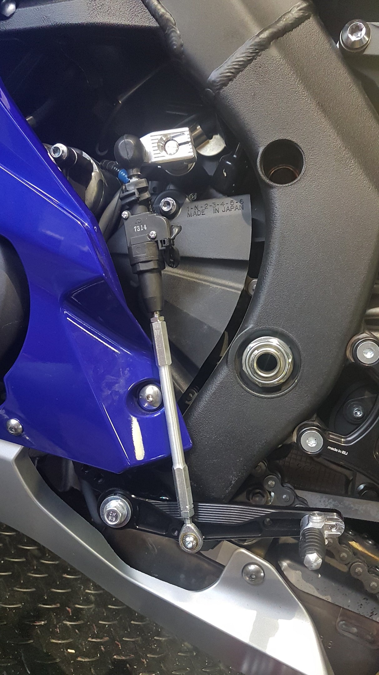 Set for reverse shifting, R6 2017+ FULL RACE VERSION