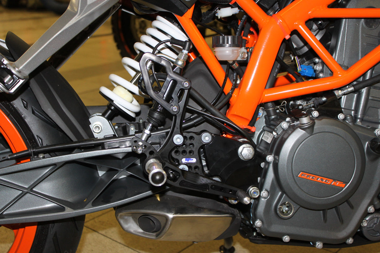 Rear Set KTM Duke SM 125/200/390 (2011-2017)