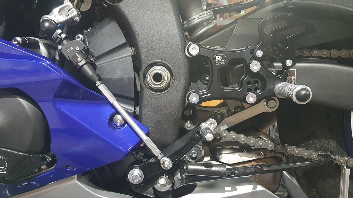 Set for reverse shifting, Yamaha R6 2017+