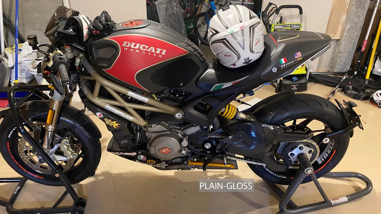 DUCATI Monster 796/1100 Carbon Fiber Swingarm Cover