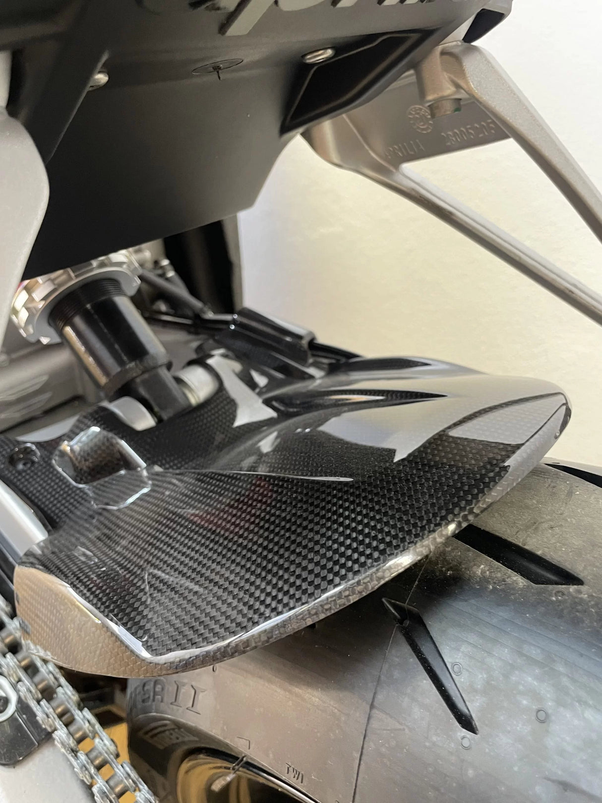 APRILIA Tuono 660 Carbon Fiber Rear Hugger