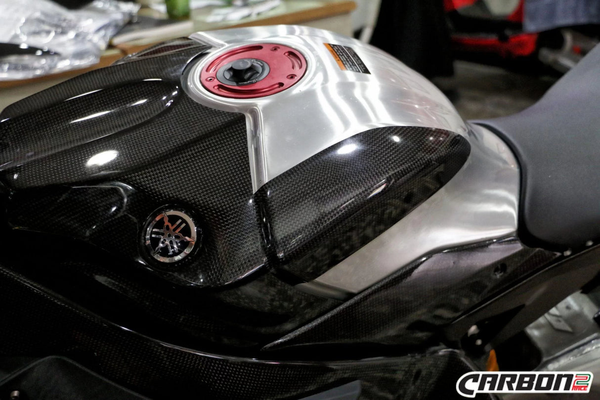 YAMAHA R1 2015-2024 Carbon Fiber Tank Sliders