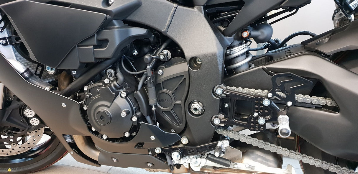 Rear set - YAMAHA R1 2015-2019