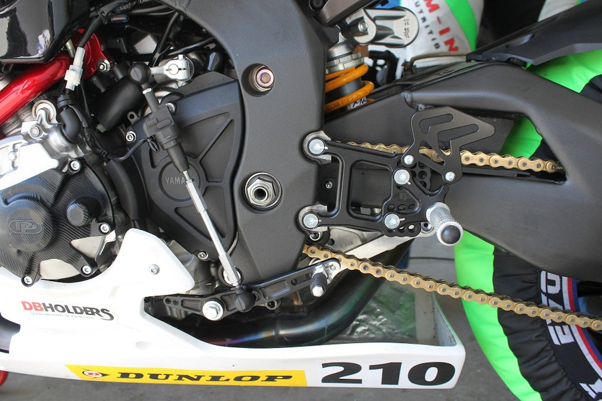 Reverse shifting Rear set - YAMAHA R1 2015-2019